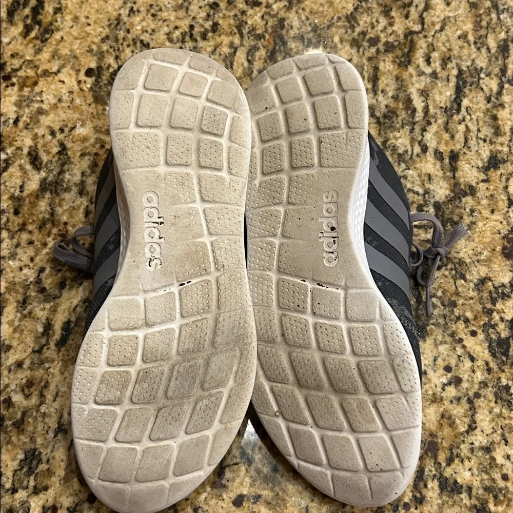 Adidas Art H02772, gray camo, athletic shoe, size 10, EUC | offer in description